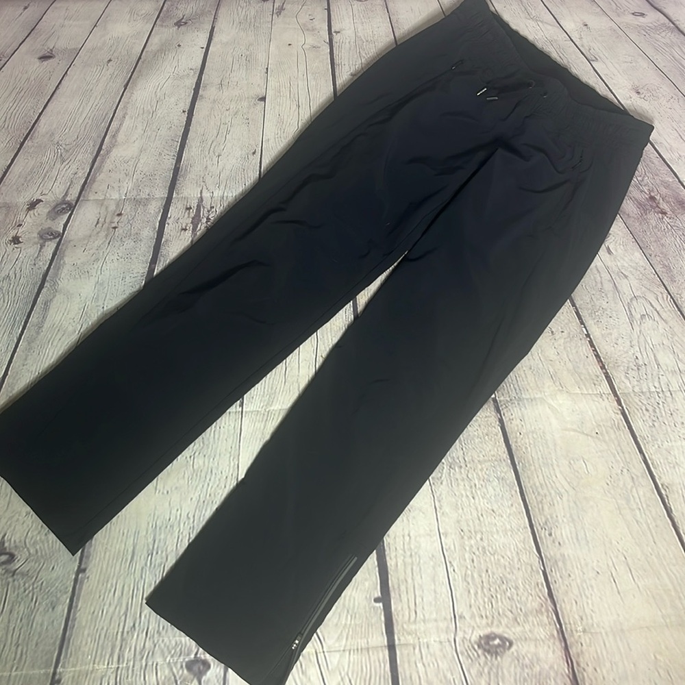 Athlete Wide Leg Jogging Pants